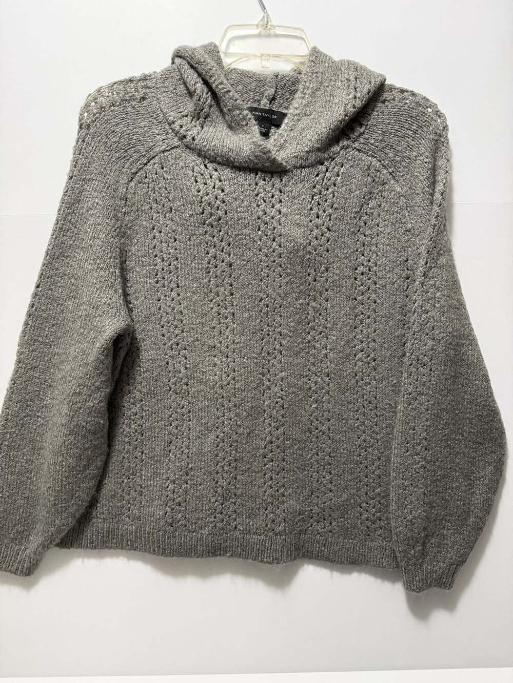Ann Taylor Gray Long Sleeve Knit Hooded Sweater Size S